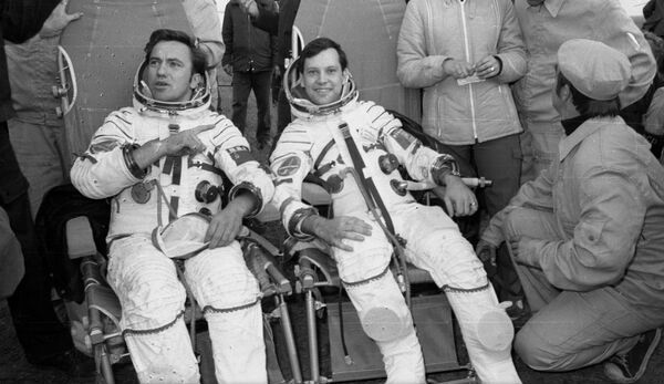 Dumitru Dorin Prunariu, primul cosmonaut roman in spatiu